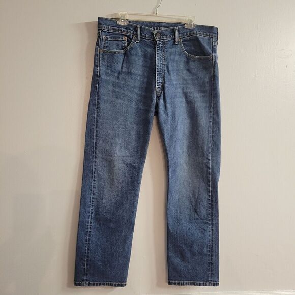 Levis 505 Jeans Men 38x30 Blue Regular Fit Straight Leg Medium Wash Denim Cotton - Picture 1 of 9